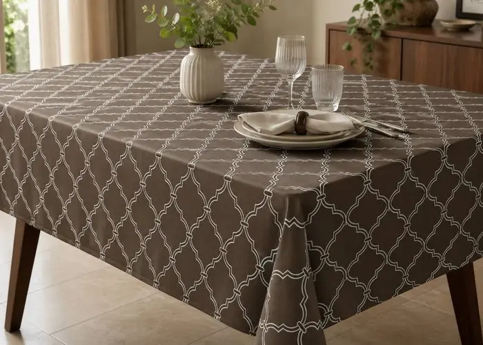 Tovaglia piazzata con decoro arabesque geometric a tutto...