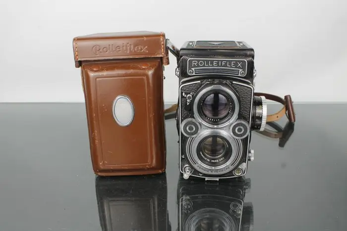 Rollei Rolleiflex 3.5F Twin-Lens Reflex (TLR) Camera...