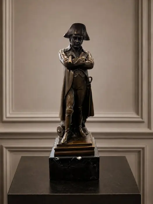 Sculpture, Imposante Napoleon Bonaparte - 30.5 cm - Bronze, Marble