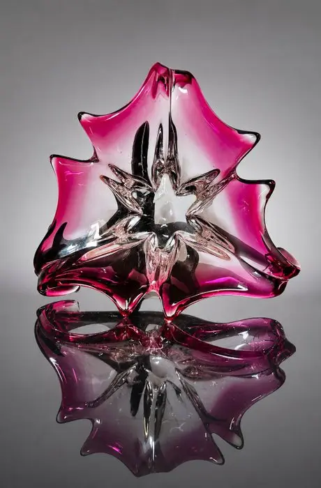 Platter - Glass - Beautiful vintage bowl.