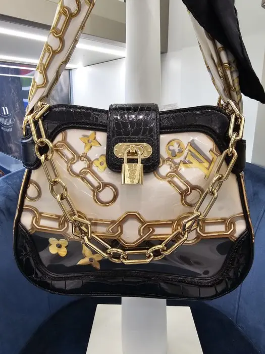 Louis Vuitton - Shoulder bag