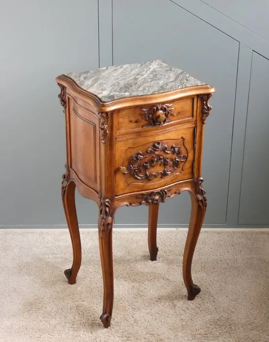 Cupboard - Frans Nightstand, Side Table - Walnut wood, Brass, Marble