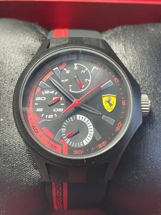 Wristwatch - Ferrari - Crew Pilot Day Date - SF 01.4.47.0310 - 2018