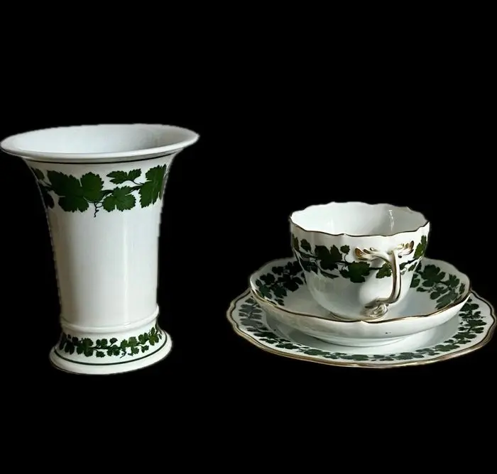 Meissen - Coffee and tea service (4) - Weinlaub voll grün...