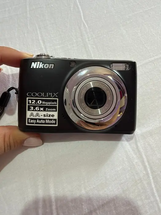 Nikon COOLPIX L12 Digital compact camera