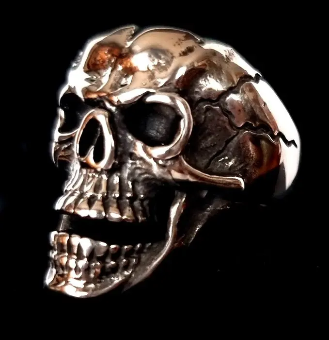 Signet Ring - Bold Vision - Skull - Memento Mori - The Guardian of Time - Ring