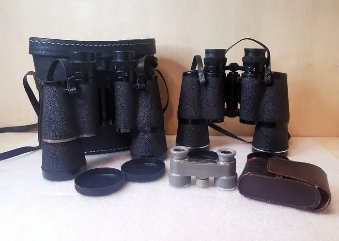 Observation binoculars