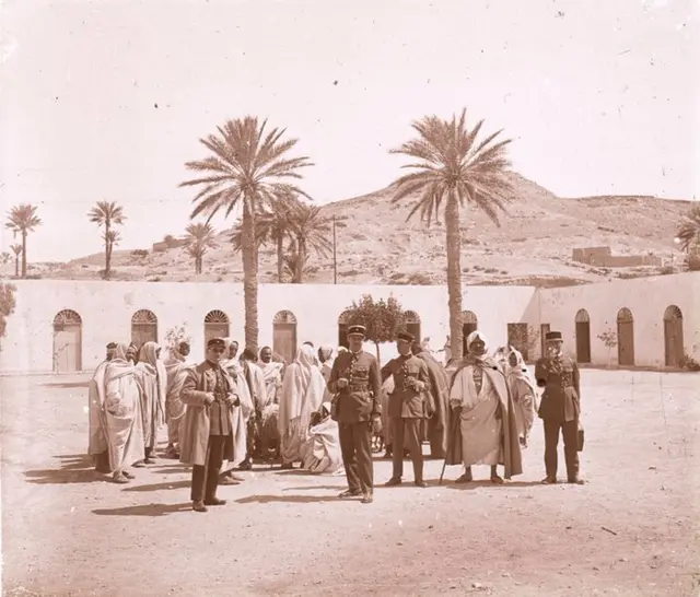 Lot 16 stereoscopic photos - 1928-1931 - Tunisia