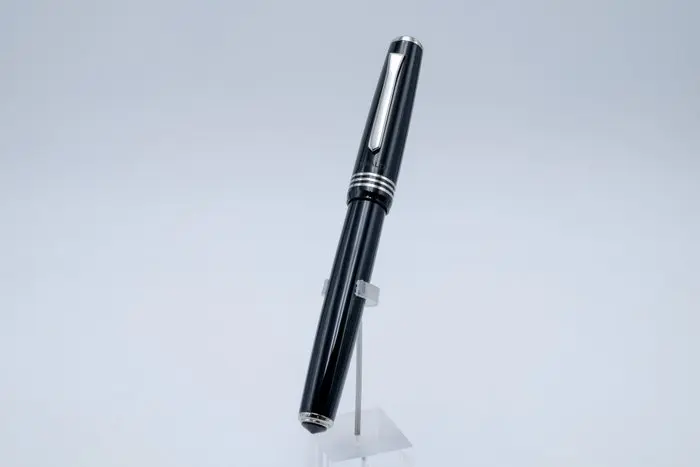 Tibaldi - N°60 - Rich Black - Fountain pen