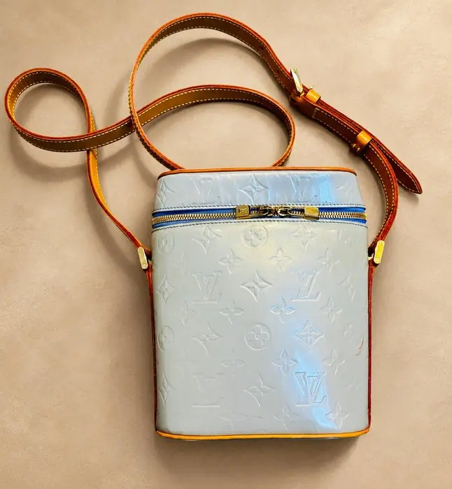 Louis Vuitton - Sullivan Vertical - Handbag