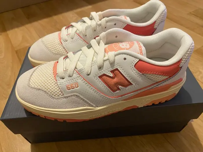 New Balance - Lace-up shoes - Size: EU 38.5 - New in box