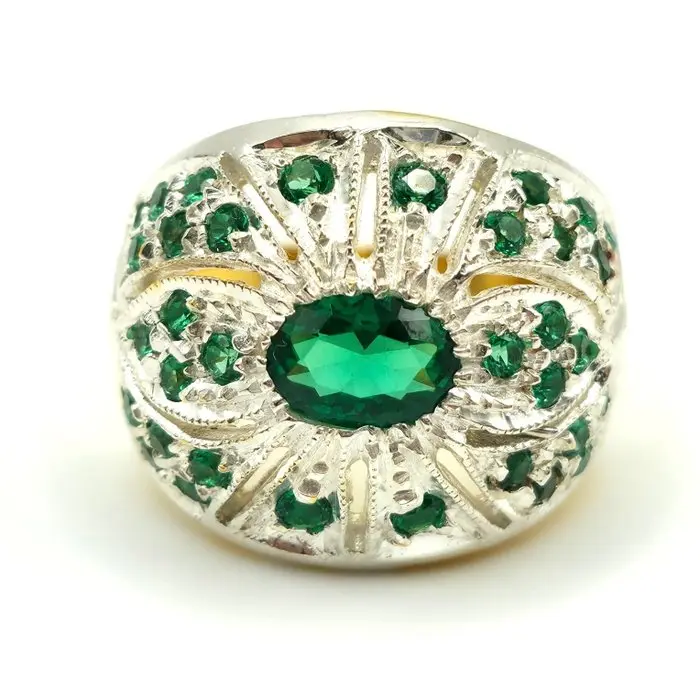 No reserve price - Statement ring - 9 kt. Yellow gold, Silver Emerald - Emerald