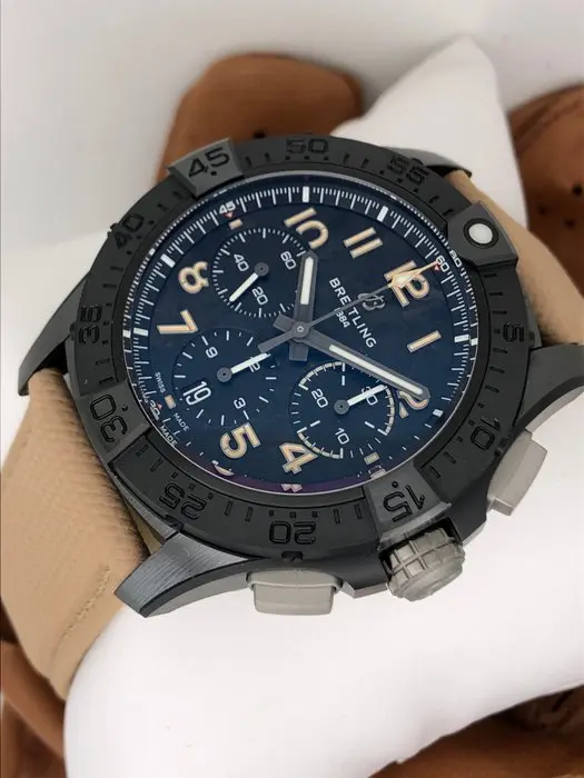 Breitling - Avenger B01 Chronograph 42 Night Mission...