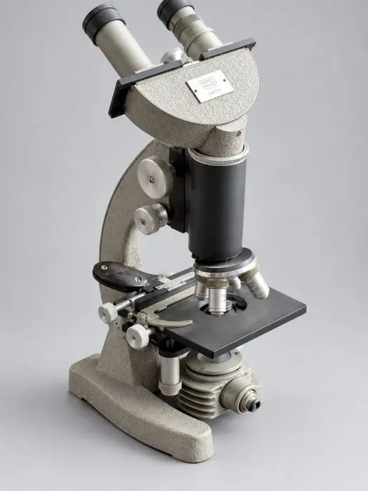 Binocular compound microscope - 240358 - 1970-1980 - France - Nachet