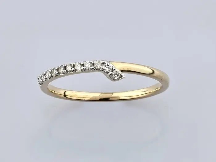 Ring - 14 kt. Yellow gold - 0.12ct. tw. Diamond (Natural)