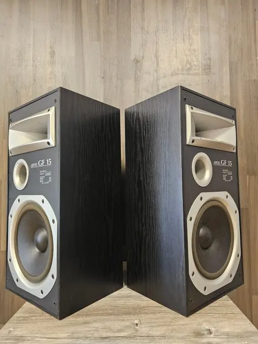 Jamo - GF 15 / 2-Way Bass-Reflex Compact Bookshelf/Monitor Speaker set