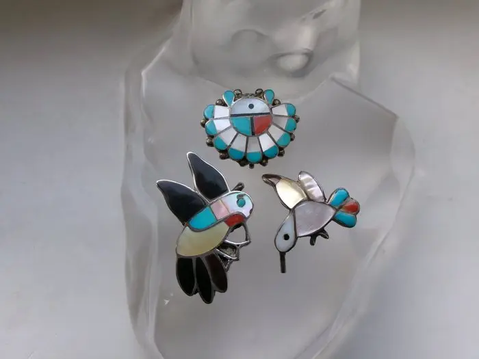 Brooch - United States Zuni Art (No reserve price)
