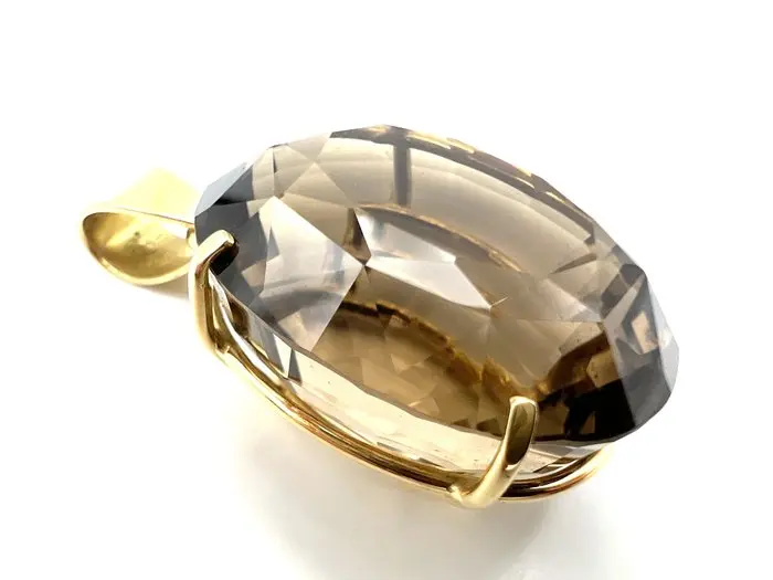 Pendant - 18 kt. Yellow gold Quartz