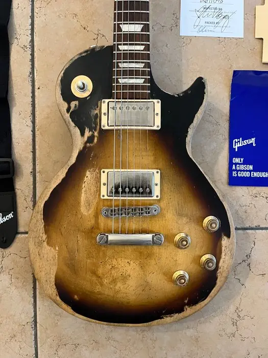 Gibson - Les Paul Tribute - - Electric guitar - United States - 2021