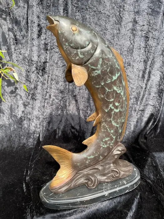Sculpture, koi - 45 cm high - 45 cm - Cold painted bronze, Patinated bronze