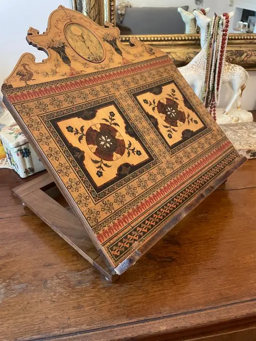 Stand - Wood
