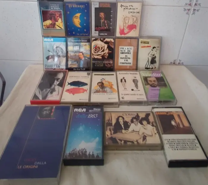 Francesco De Gregori, Antonello Venditti, Lucio Dalla - Collection of 18 x tapes - Italian legends - Musicassetta - 1978