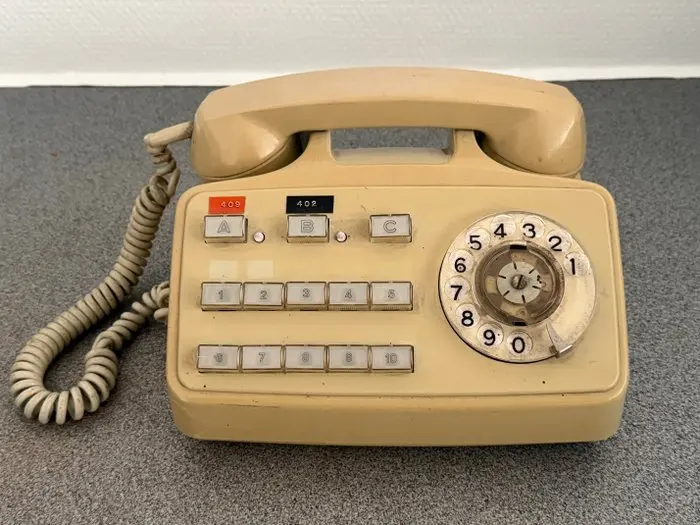 Analogue telephone - Plastic - Vintage PTT ATEA S65 / 829...