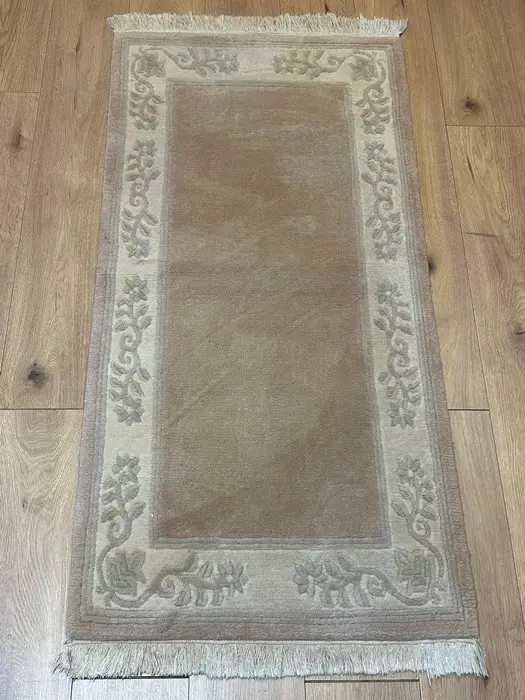 Beautiful Peking Chinese rug with a floral garland border...