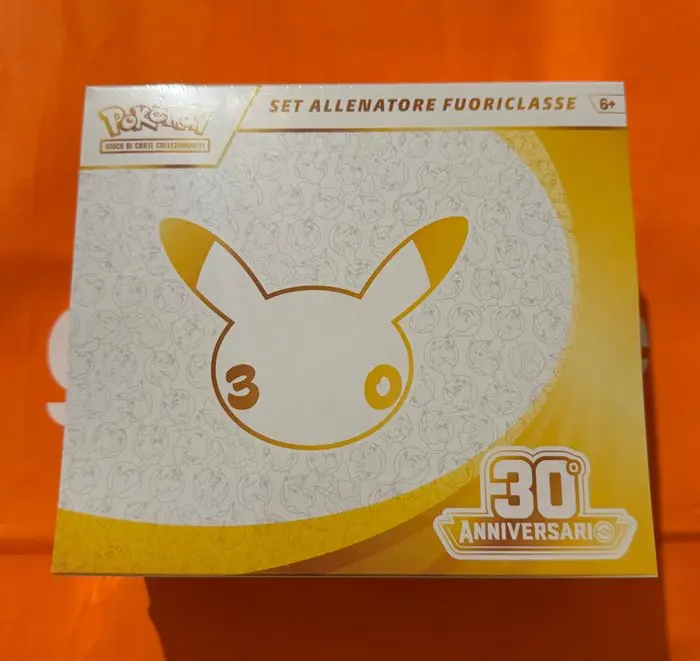 Pokémon - Box - Pokemon- 1 Elite Trainer Box - Pokémon...