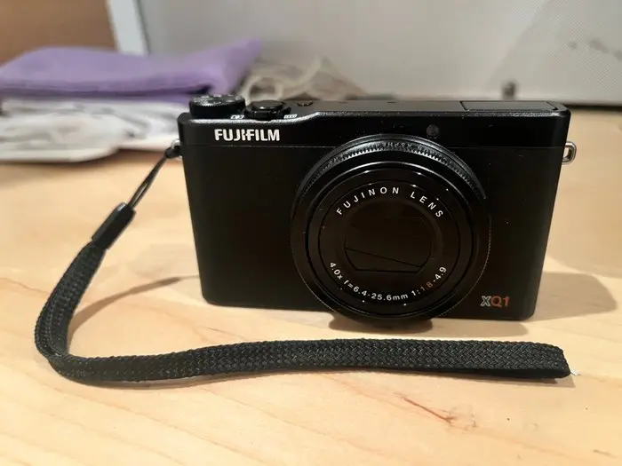 Fuji XQ1 Digital compact camera