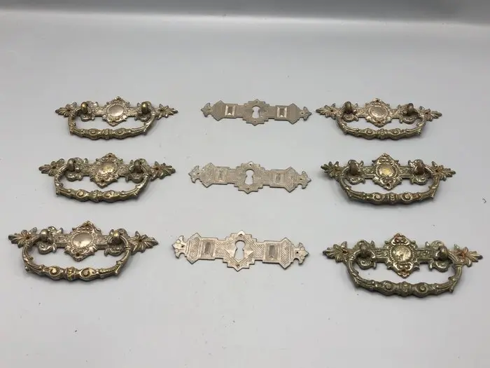 Antique Door hardware (9) - 1900-1910 - drawer pulls for a dresser