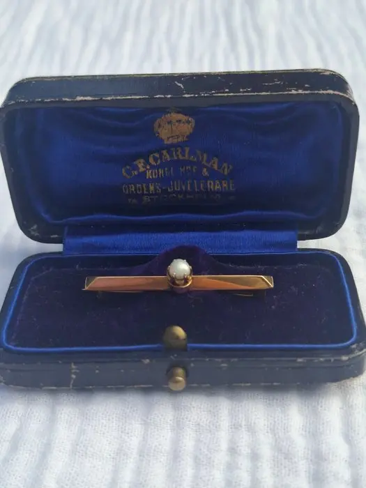 Brooch - 18 kt. Yellow gold Pearl