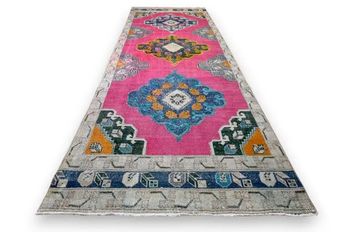 Long vintage Usak - Runner - 335 cm - 110 cm - with certificate