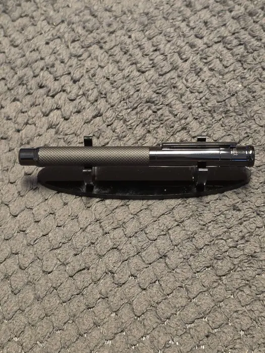 Otto Hutt - Design 04 - Fountain pen