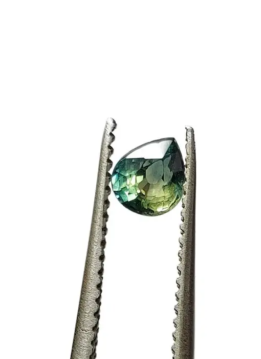 No reserve price Sapphire - 1.03 ct - Antwerp Laboratory...