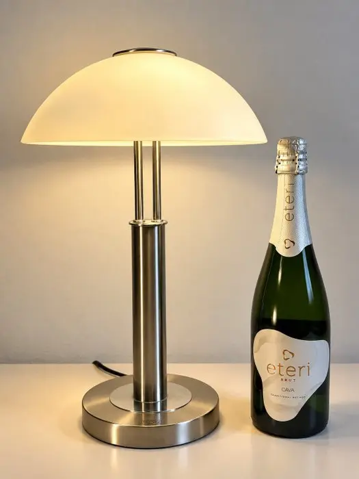 Wofi Leuchten - Table lamp - Opaline glass