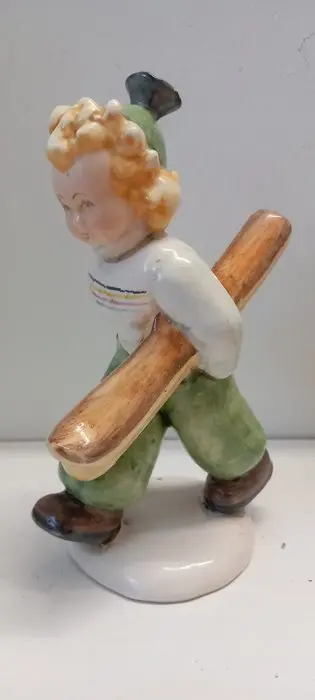 Tosin - Figurine - Bambino con sci - Porcelain, Glaze, Ceramic