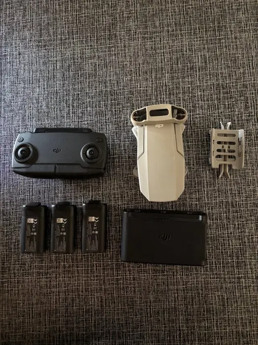 DJI Mavic Mini 2.7K Fly More Combo Kit - iPhone X 64GB...