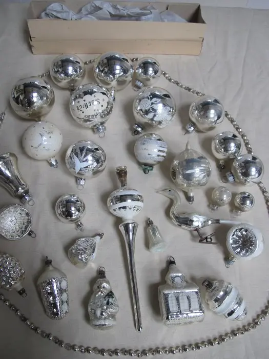Christmas baubles (29) - Antique and vintage glass Christmas topper