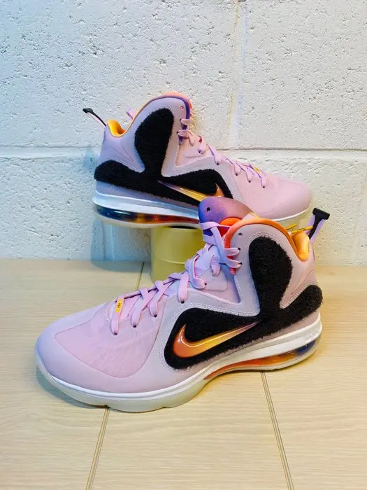 Nike - x Lebron James Pink Greatfull P45 - Sneakers...