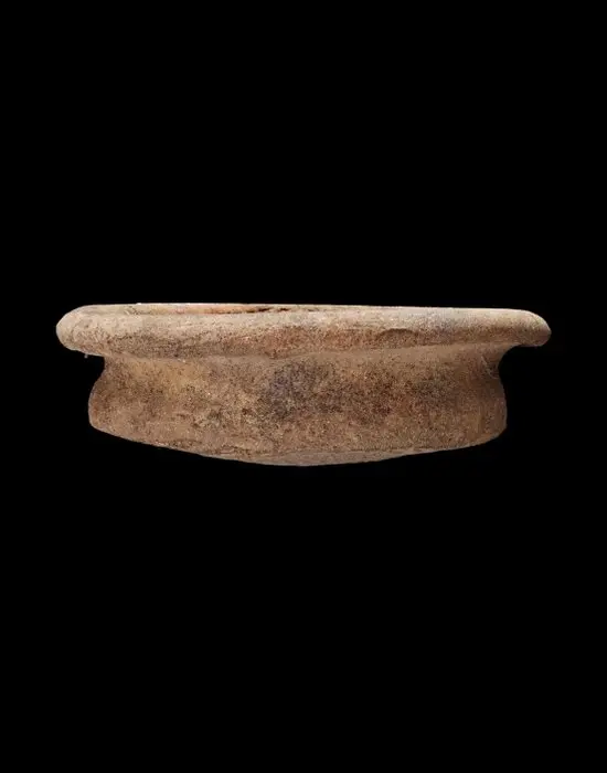 Bronze Age Terracotta Very rare prehistoric vase...