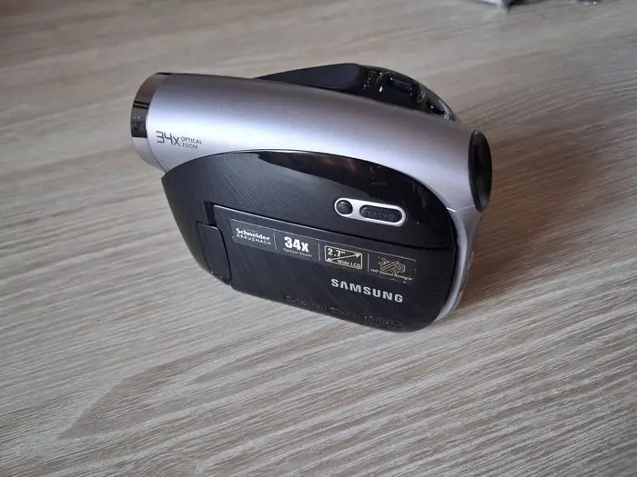 Samsung VP-D381 Video camera