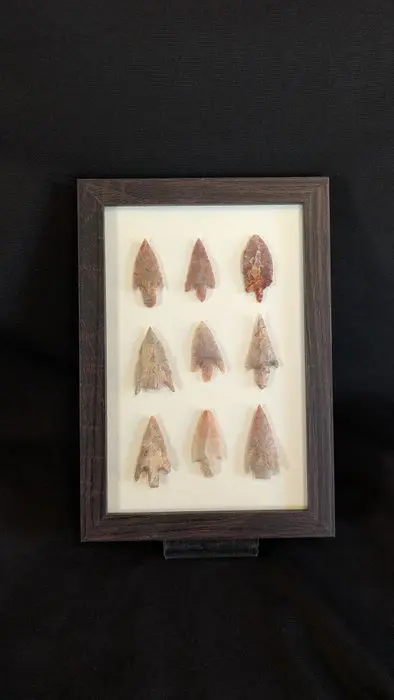Neolithic Flint Collection of arrowhead points and biface...