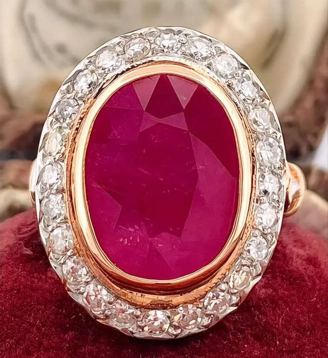 Ring - 18 kt. Rose gold, White gold Ruby - Diamond