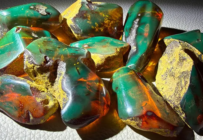 Dominican Amber!! AAA quality- 75.57 g