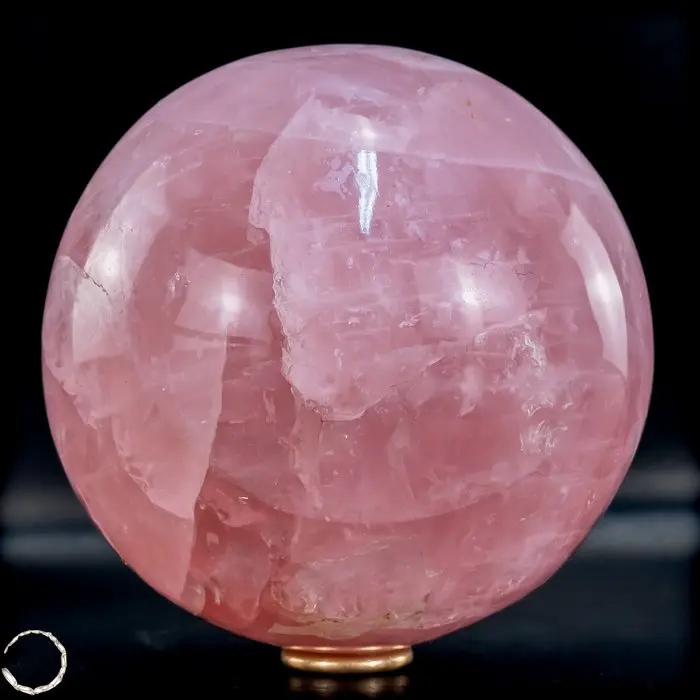 Elegant rose quartz sphere from Brazil of exceptional quality- 2784.81 g