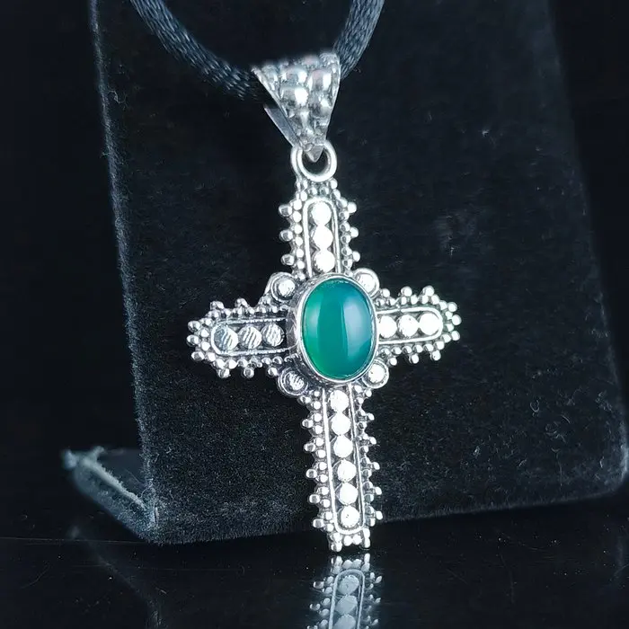 Emerald Pendant- 4.45 g