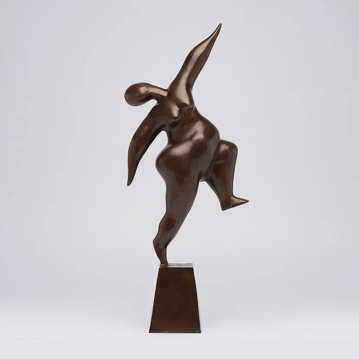 Sculpture, NO RESERVE PRICE - Voluptuous Dancing Lady Statue - 53 cm - Bronze