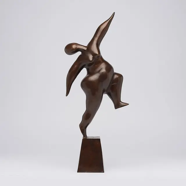 Sculpture, NO RESERVE PRICE - Voluptuous Dancing Lady Statue - 53 cm - Bronze