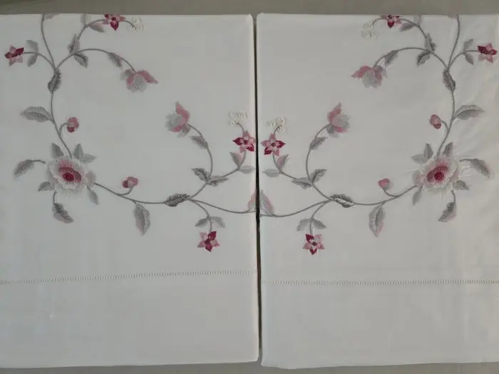 Set Lenzuola ricamate in puro cotone percalle Ricamo in...